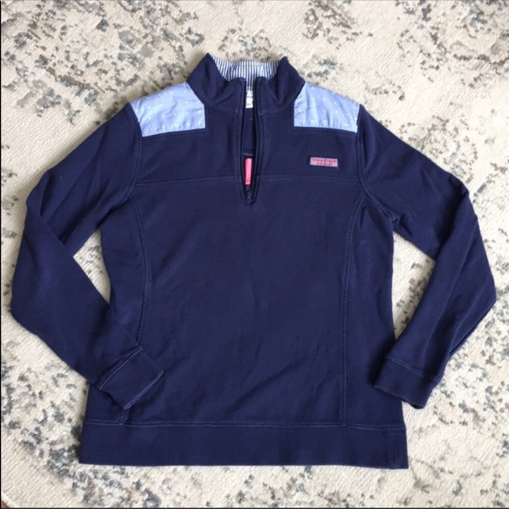 Vineyard vines shep shirt with seersucker details